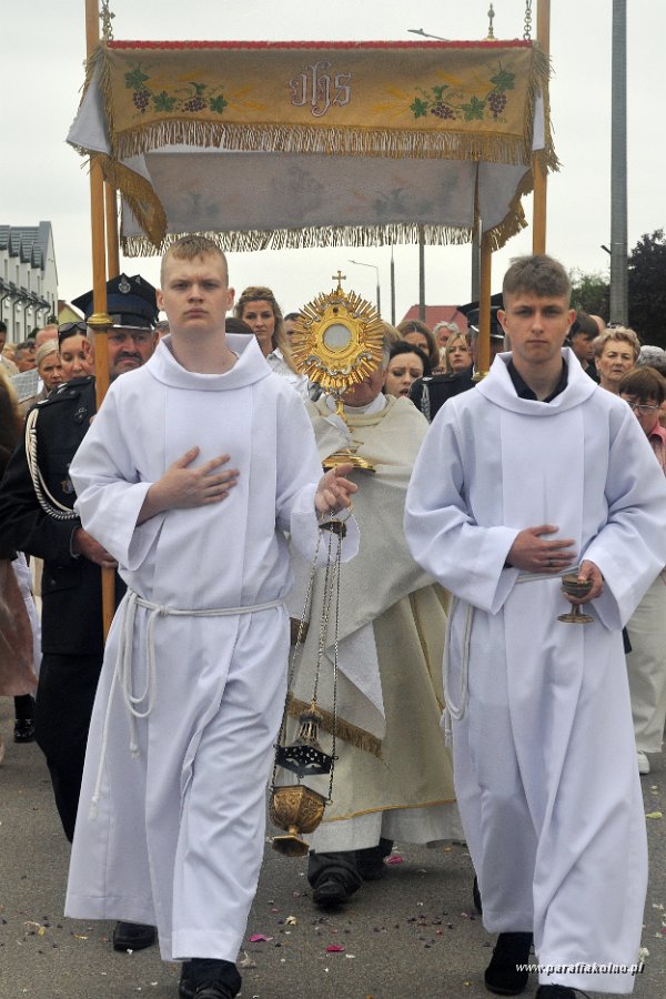 059 Procesja eucharystyczna.jpg